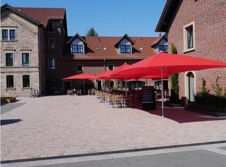 Sutter'S Landhaus Hotell Gensingen Eksteriør bilde