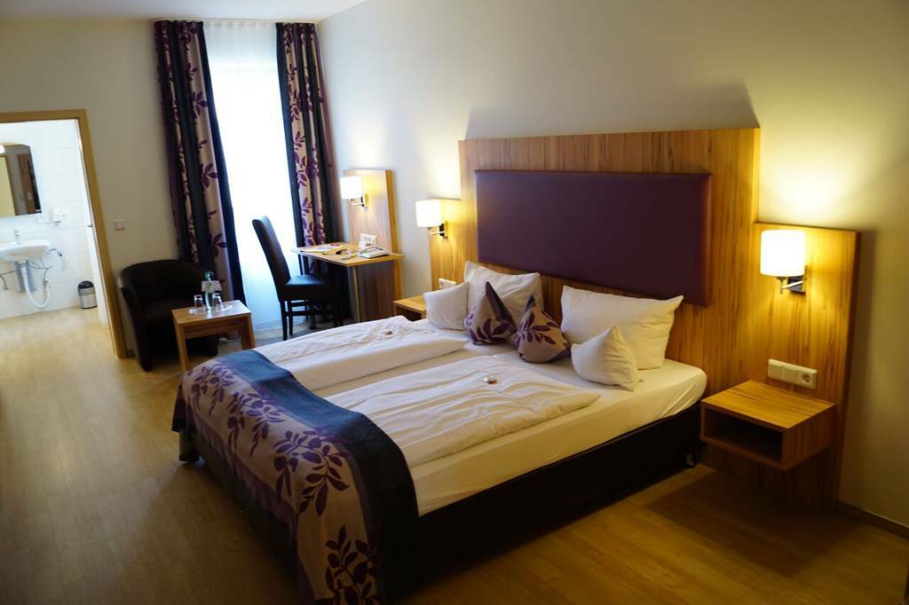 Sutter'S Landhaus Hotell Gensingen Eksteriør bilde